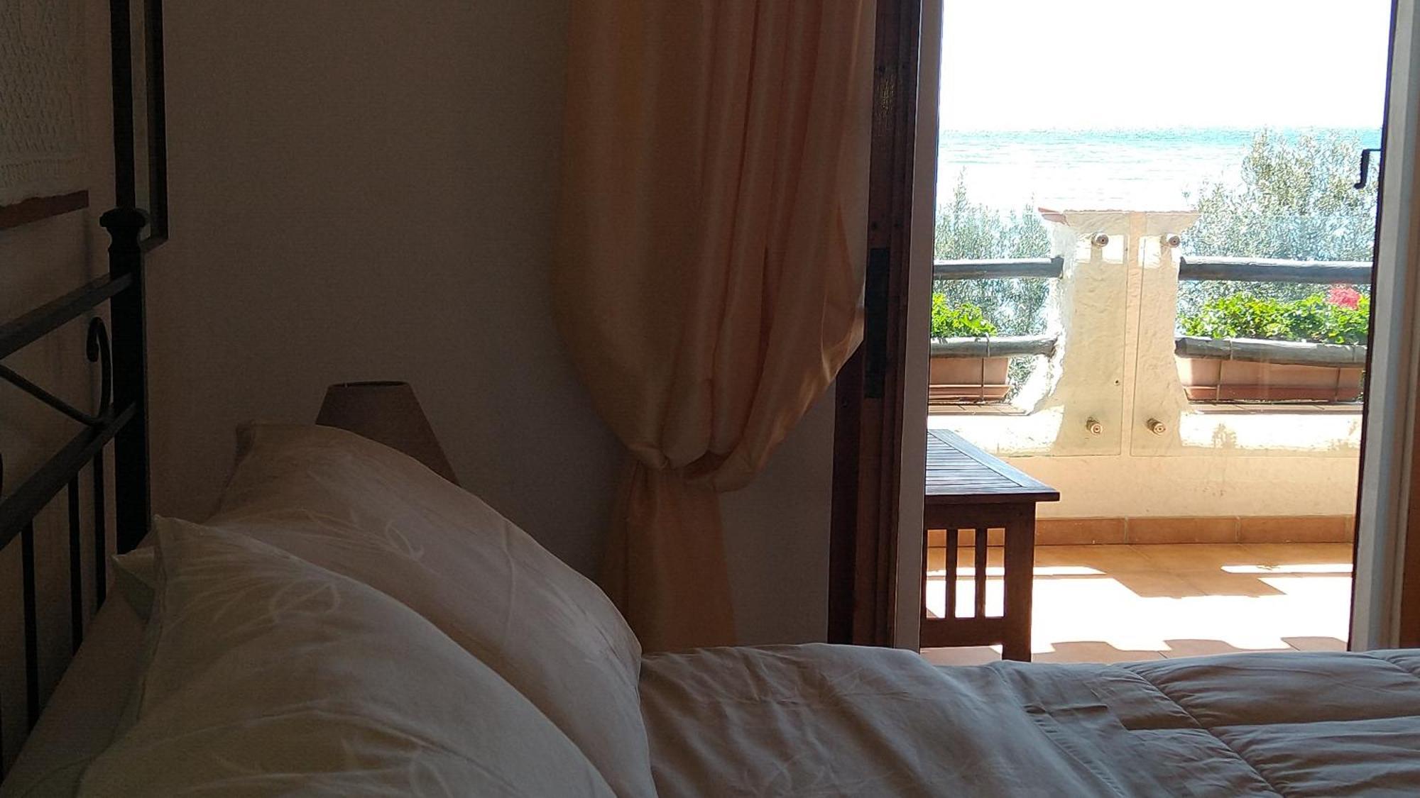 In Front Of The Beach - La Terrazza Sul Mare Flumini di Quartu Exterior photo